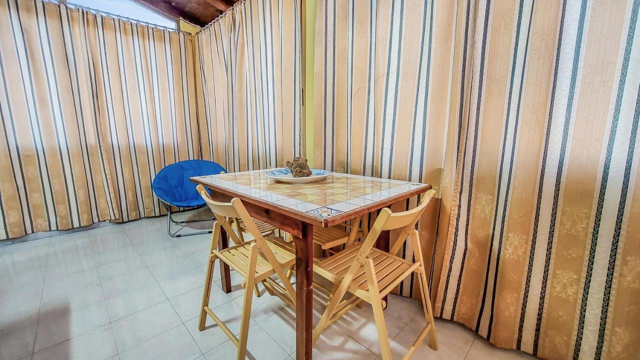 Casetta Orchidea A Pochi Passi Dal Centro Lampedusa Bagian luar foto